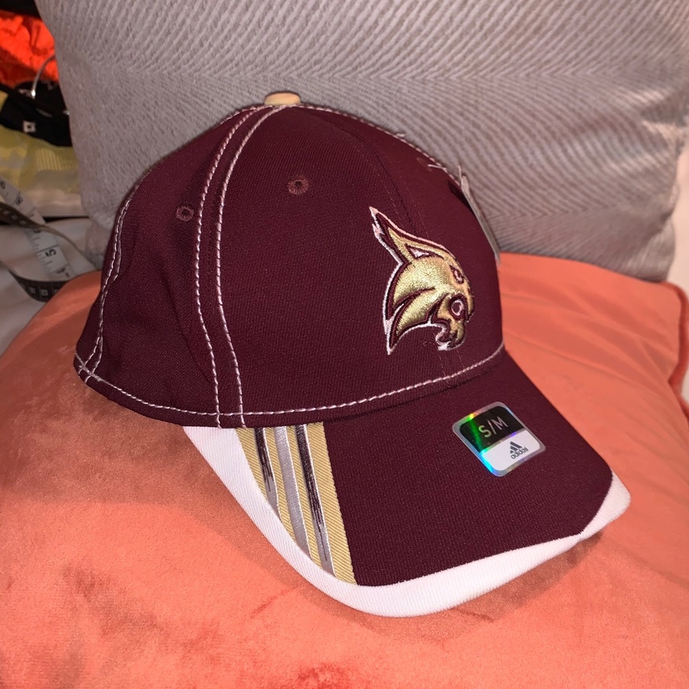 ⭐️Adidas unisex texas state hat⭐️